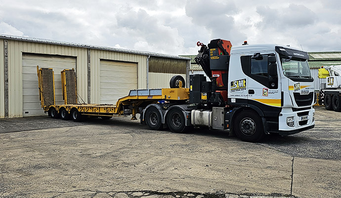 Convois exceptionnels, transport de matériel de chantier en Bretagne